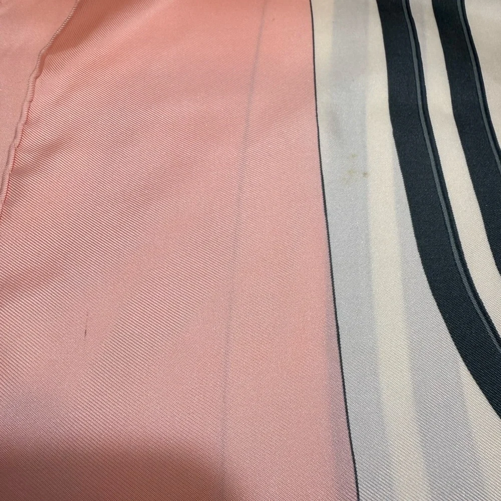 Hermès Pink Brides de Gala 90 Scarf - Picture 6 of 6